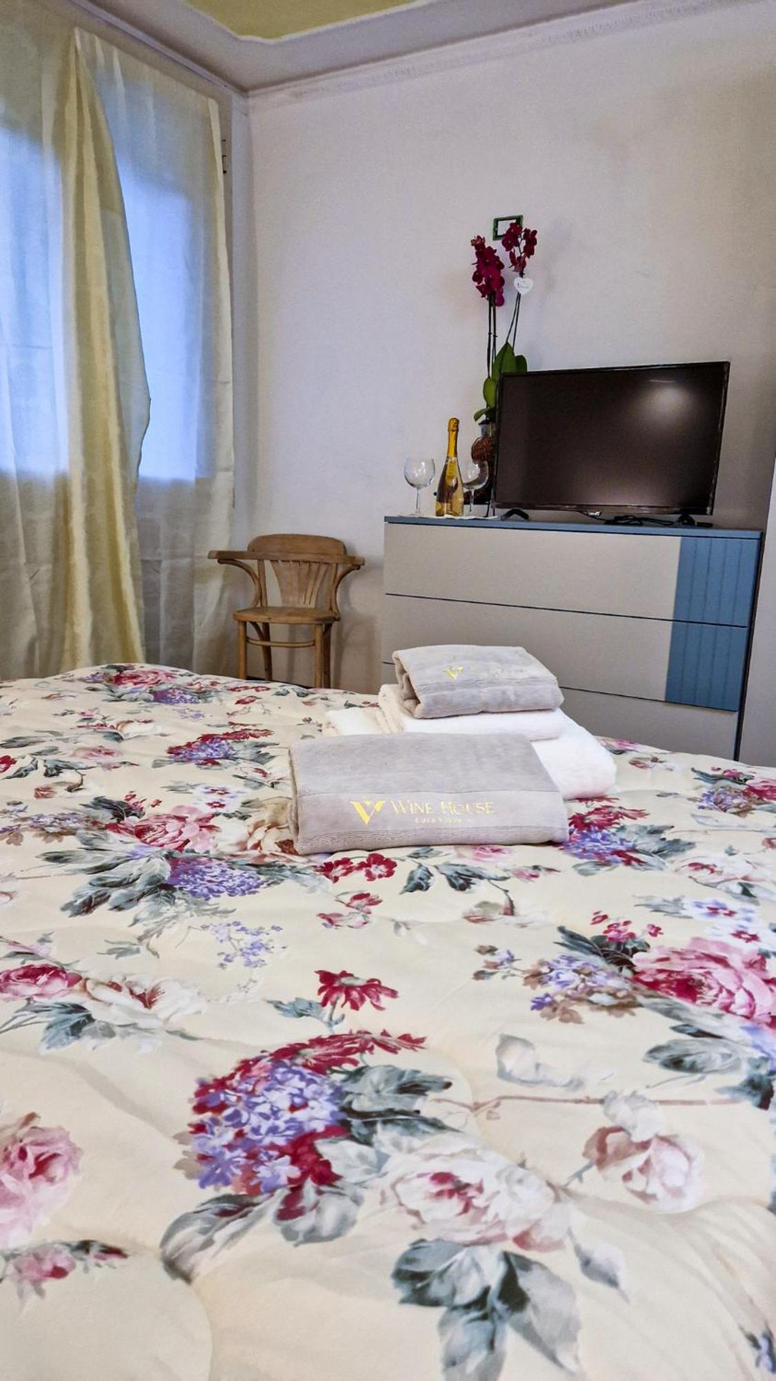 Bed and Breakfast Wine House Capannori Exterior foto